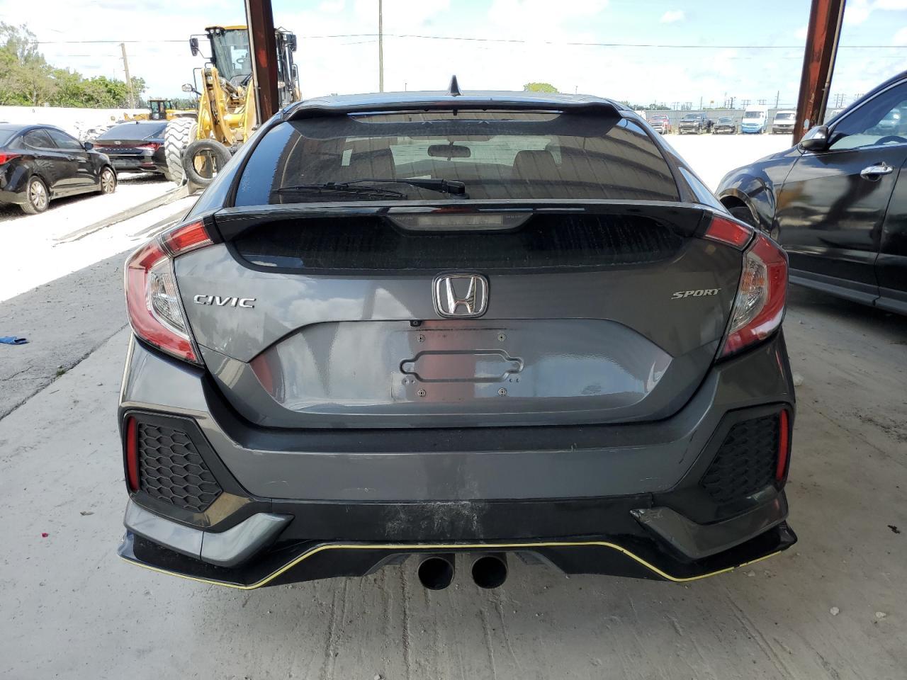 2019 Honda Civic Sport - Image 6