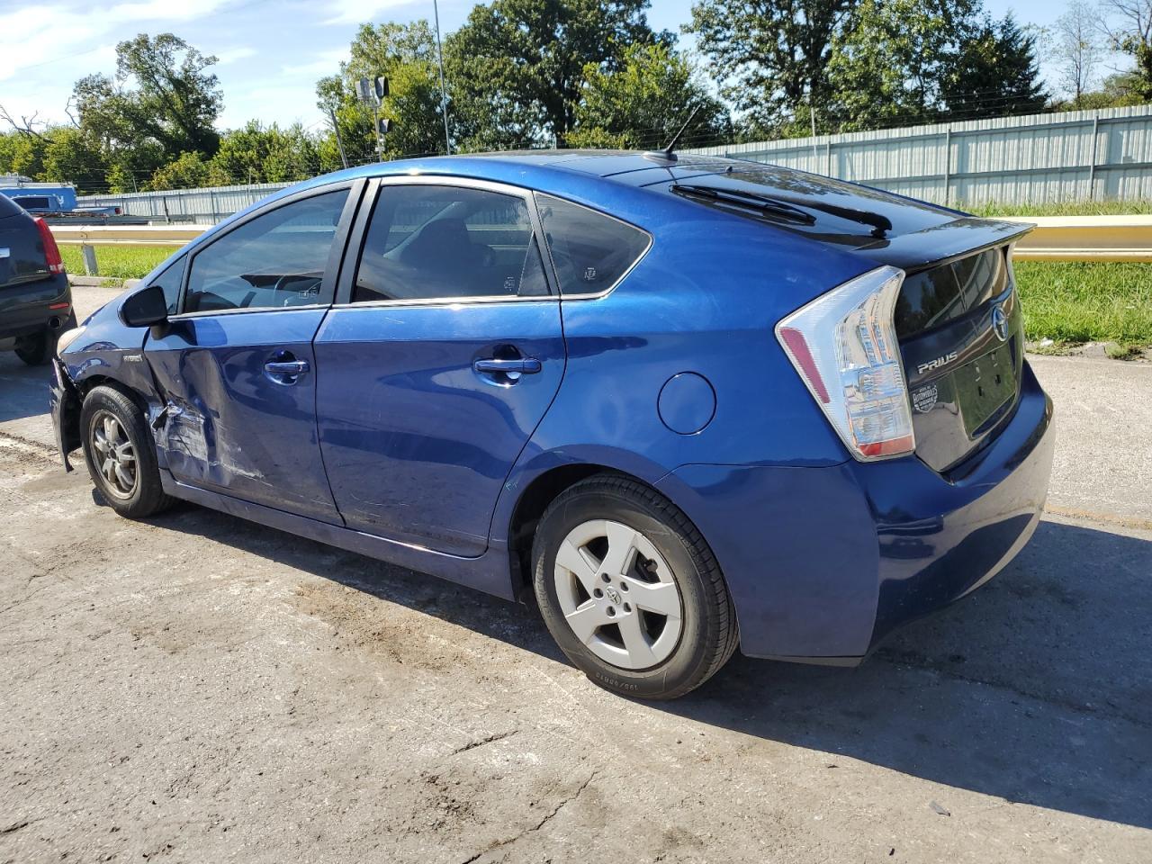 2010 Toyota Prius - Фото 2