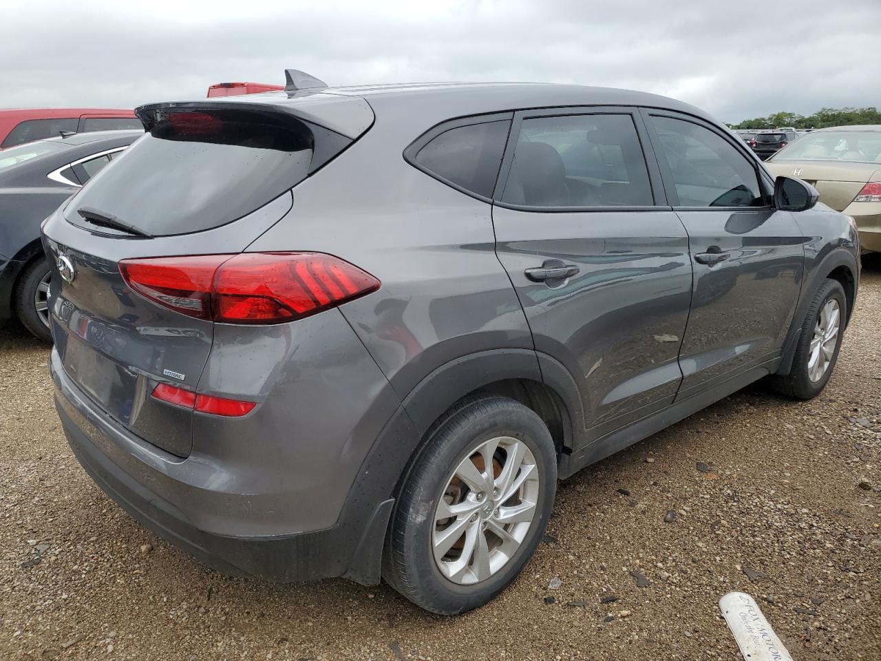 2020 Hyundai Tucson Se - Фото 3