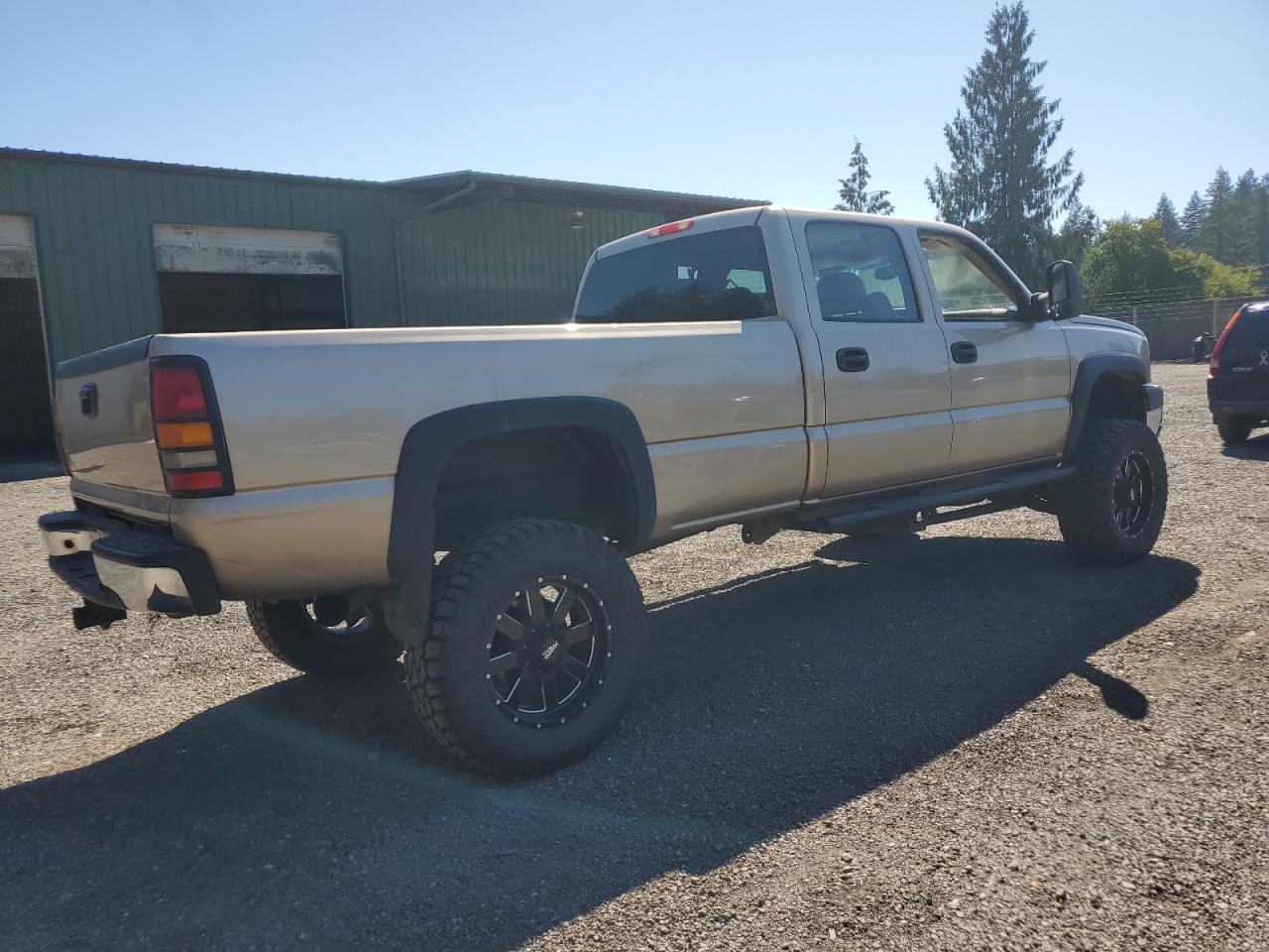 2006 Chevrolet Silverado K2500 Heavy Duty - Image 3