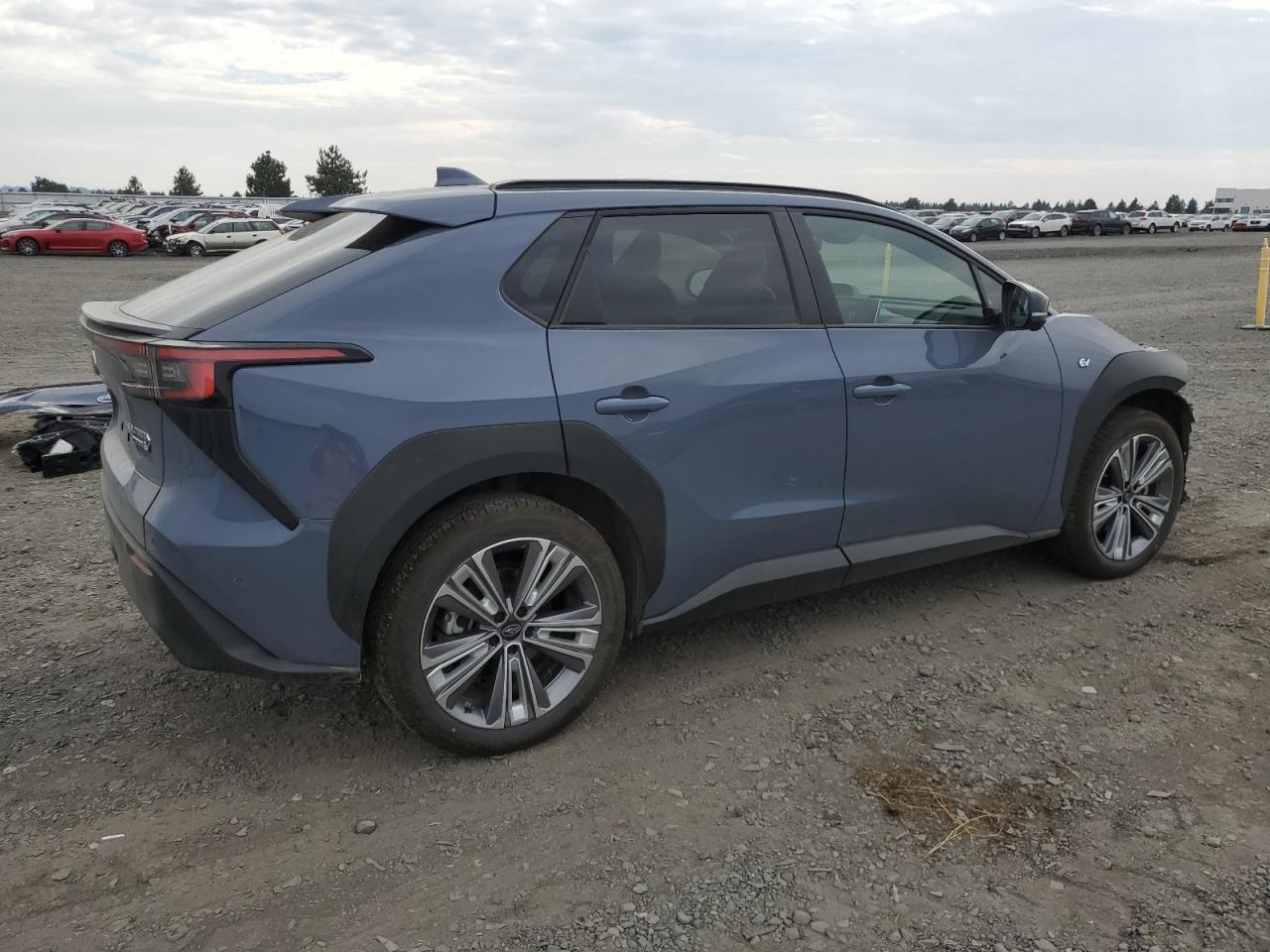 2023 Subaru Solterra Premium - Фото 3