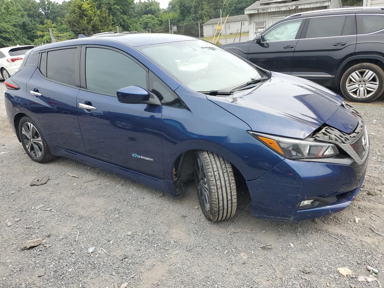 2018 Nissan Leaf S - Image 4