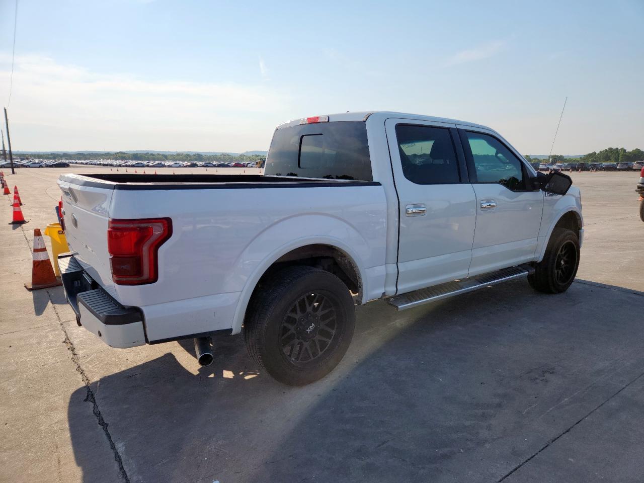 2017 Ford F150 Lariat - Фото 3