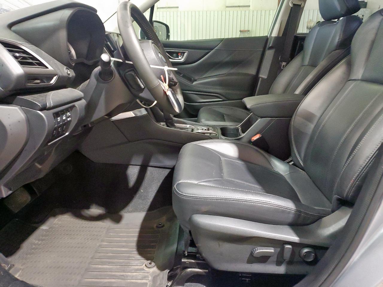 2023 Subaru Forester Touring - Image 7