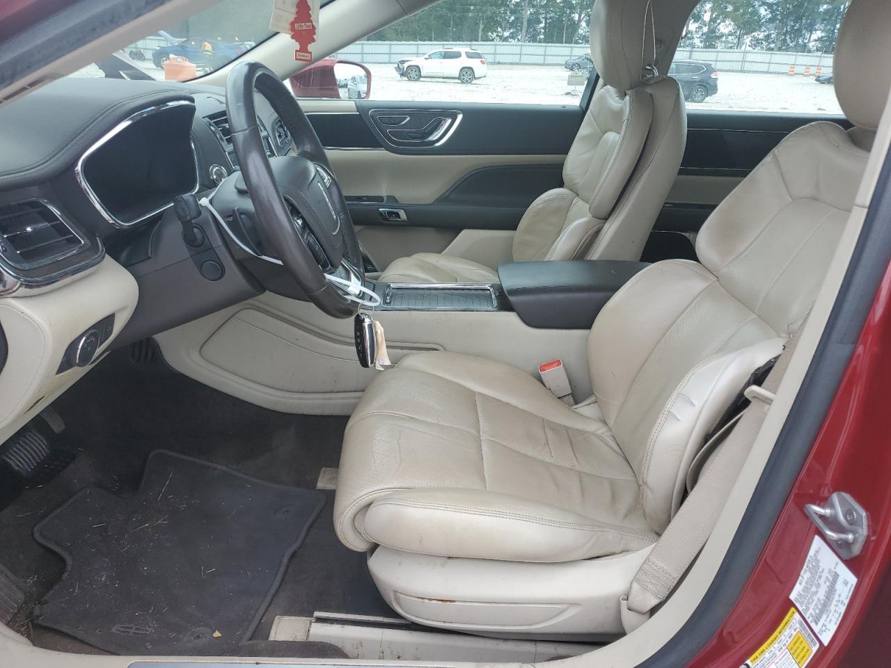 2017 Lincoln Continental Select - Фото 7