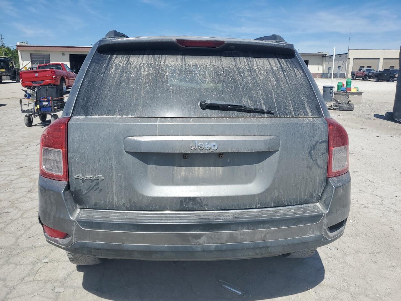 2012 Jeep Compass - Фото 6