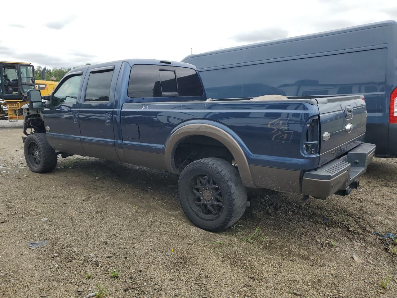 2015 Ford F350 Super Duty - Фото 2