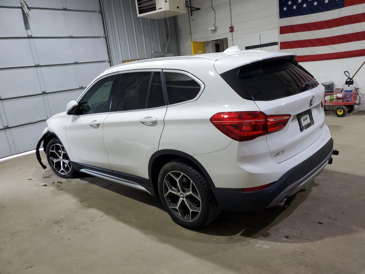 2018 BMW X1 xDrive28I - Фото 2