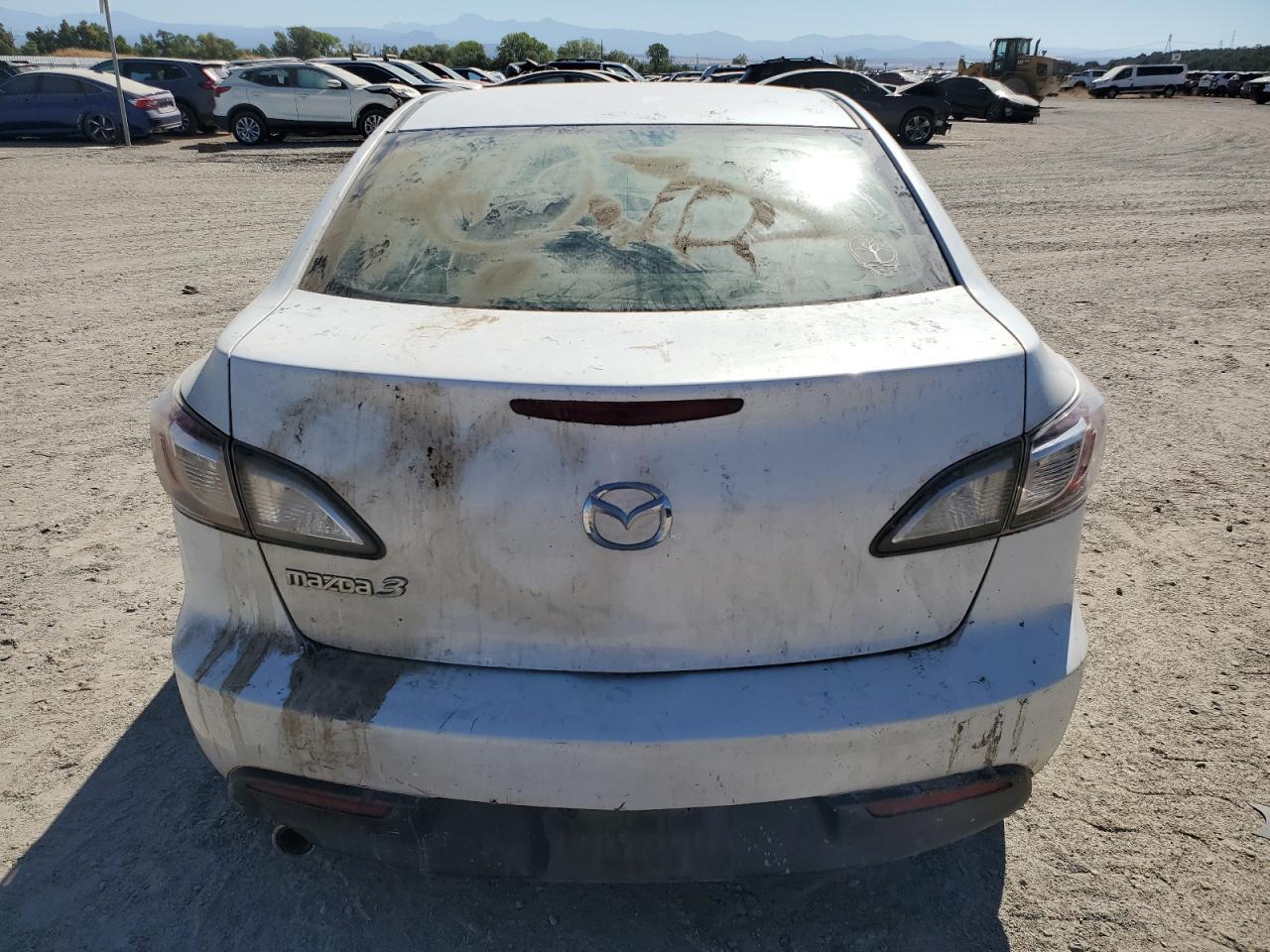 2010 Mazda 3 I - Image 6