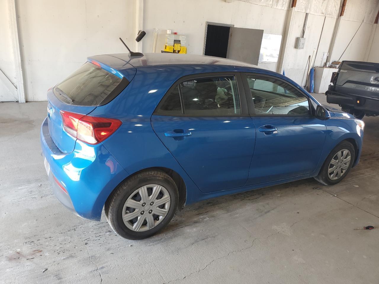 2023 Kia Rio S - Фото 3