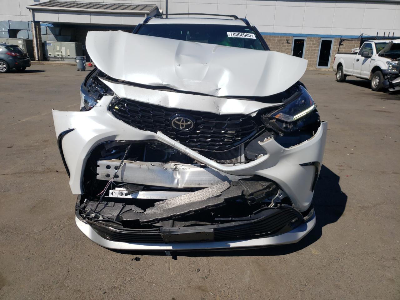 2023 Toyota Highlander L - Фото 5