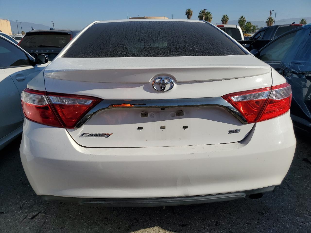 2016 Toyota Camry Le - Фото 6