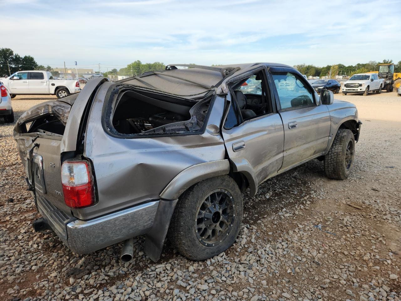 2002 Toyota 4Runner Sr5 - Фото 3