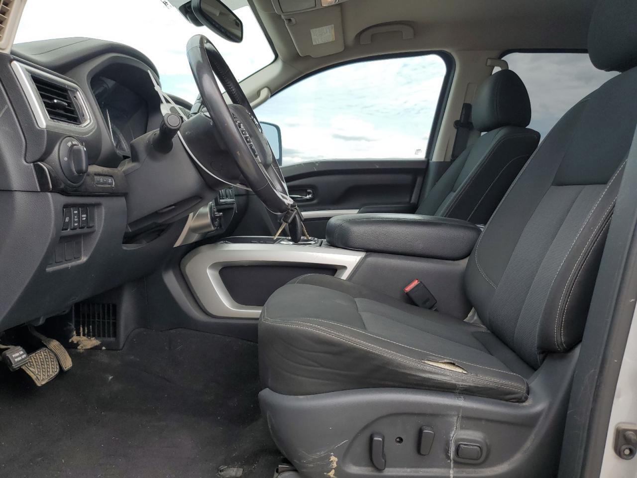 2017 Nissan Titan Xd Sl - Image 7