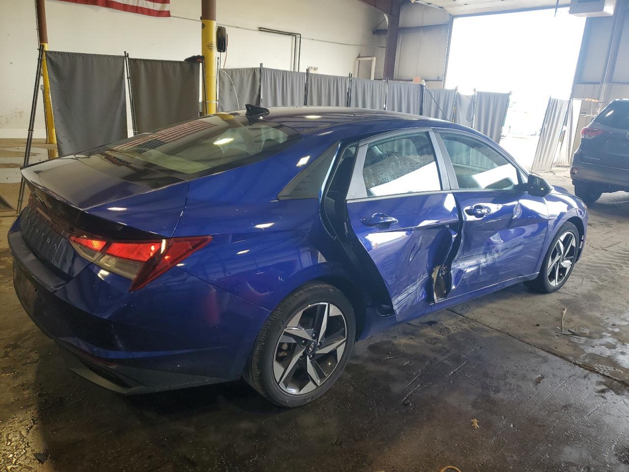 2023 Hyundai Elantra Sel - Фото 3