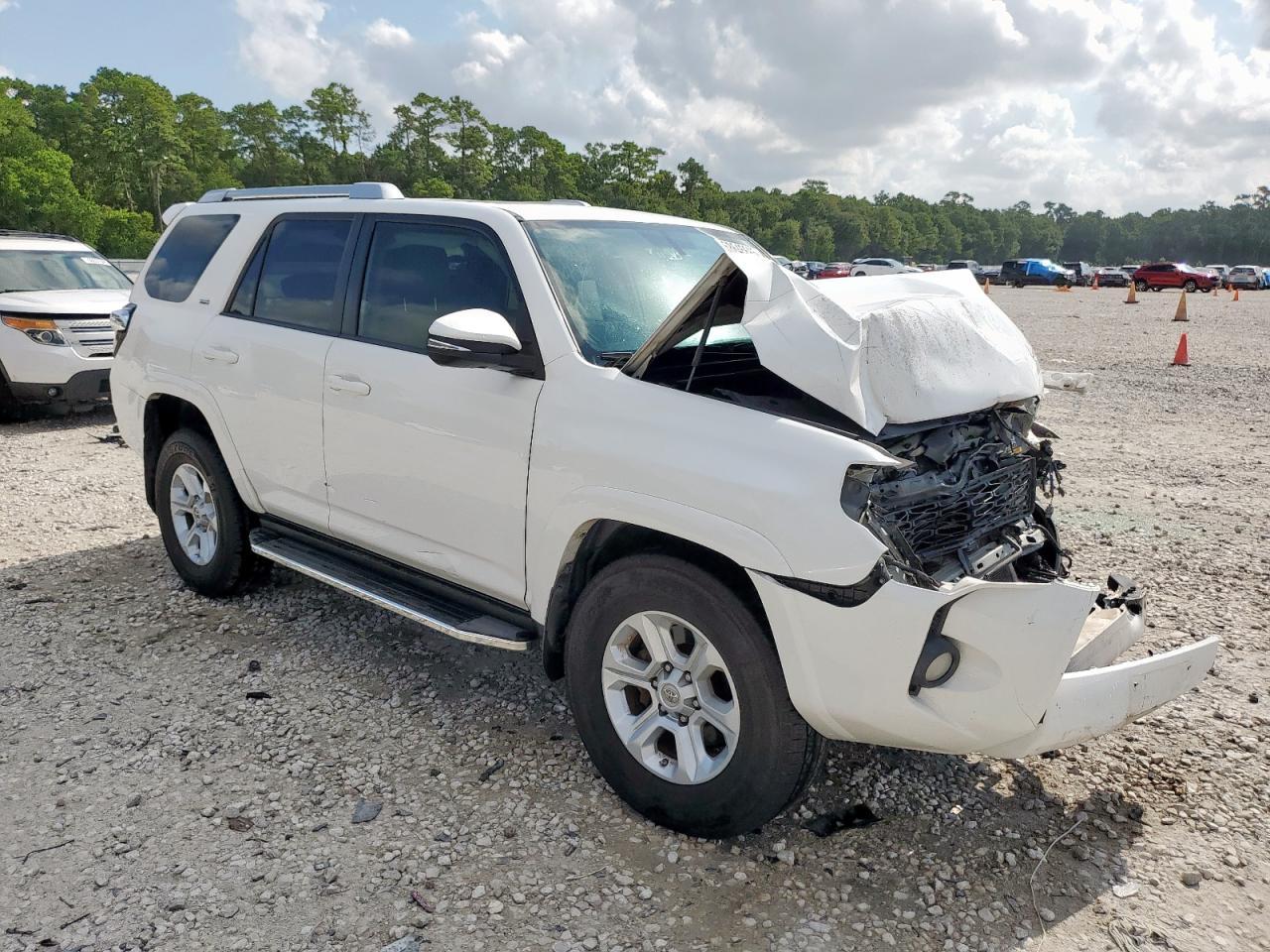 2016 Toyota 4Runner Sr5 - Image 4