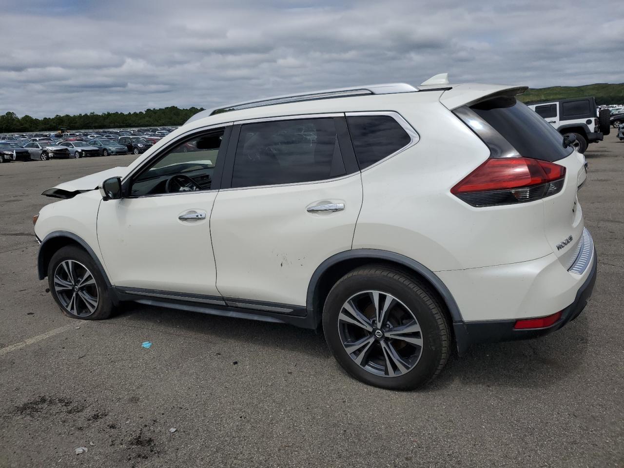 2018 Nissan Rogue S - Image 2