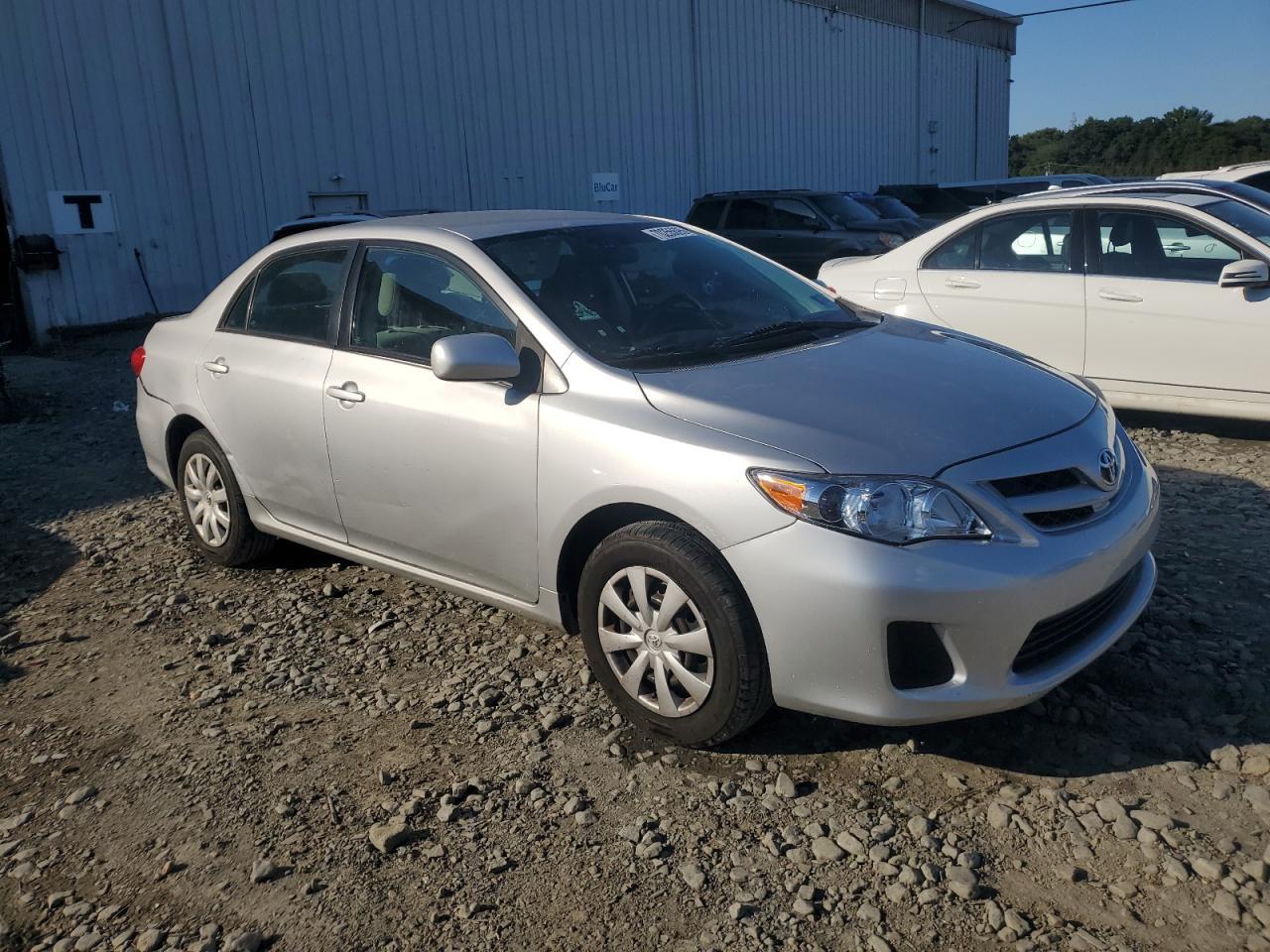 2011 Toyota Corolla Base - Фото 4