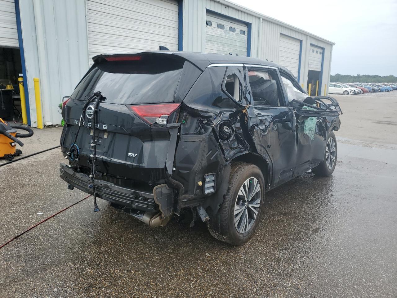 2021 Nissan Rogue Sv - Фото 3