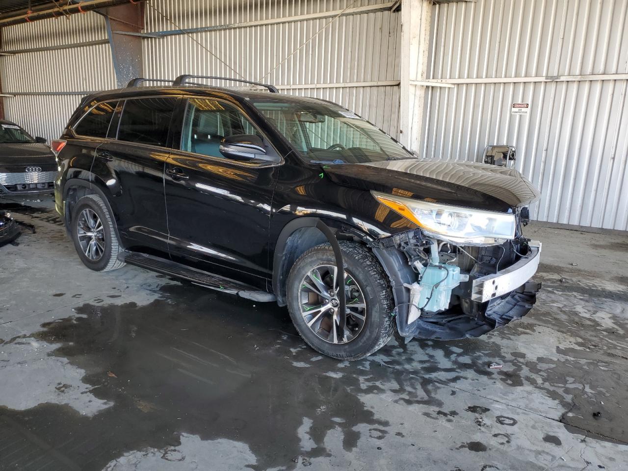 2016 Toyota Highlander Xle - Image 4