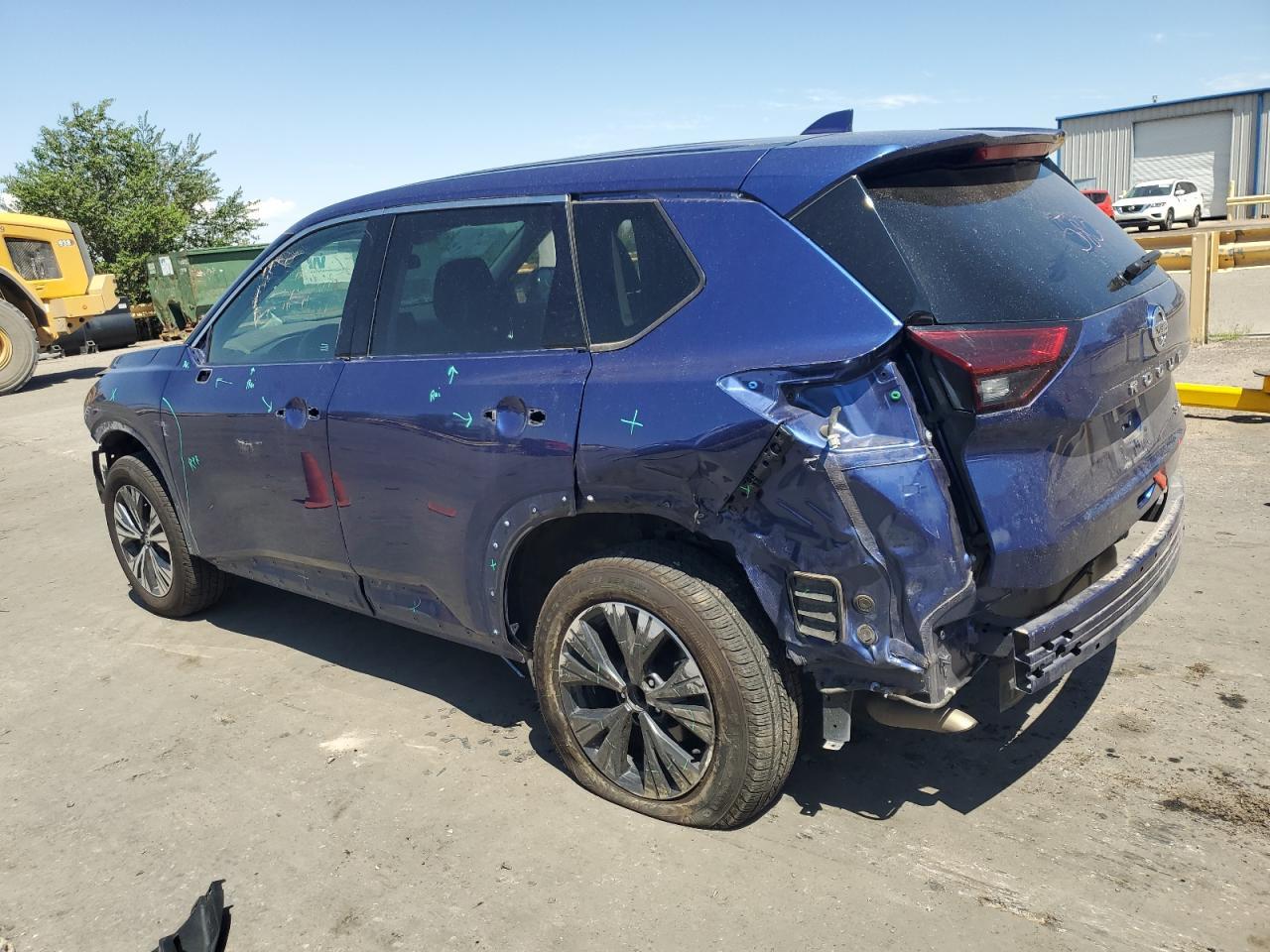2021 Nissan Rogue Sv - Фото 2