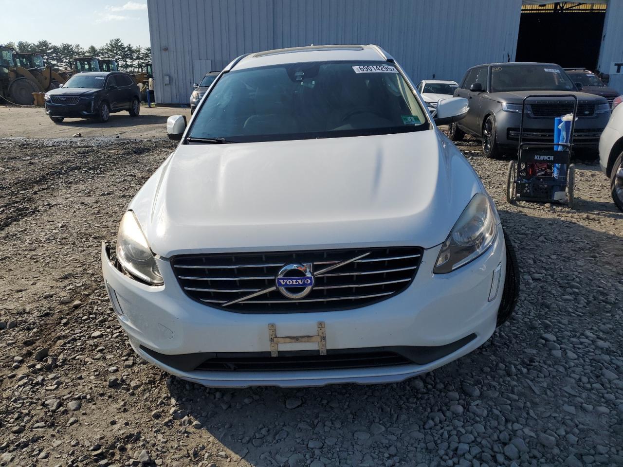 2016 Volvo Xc60 T5 Premier - Фото 5