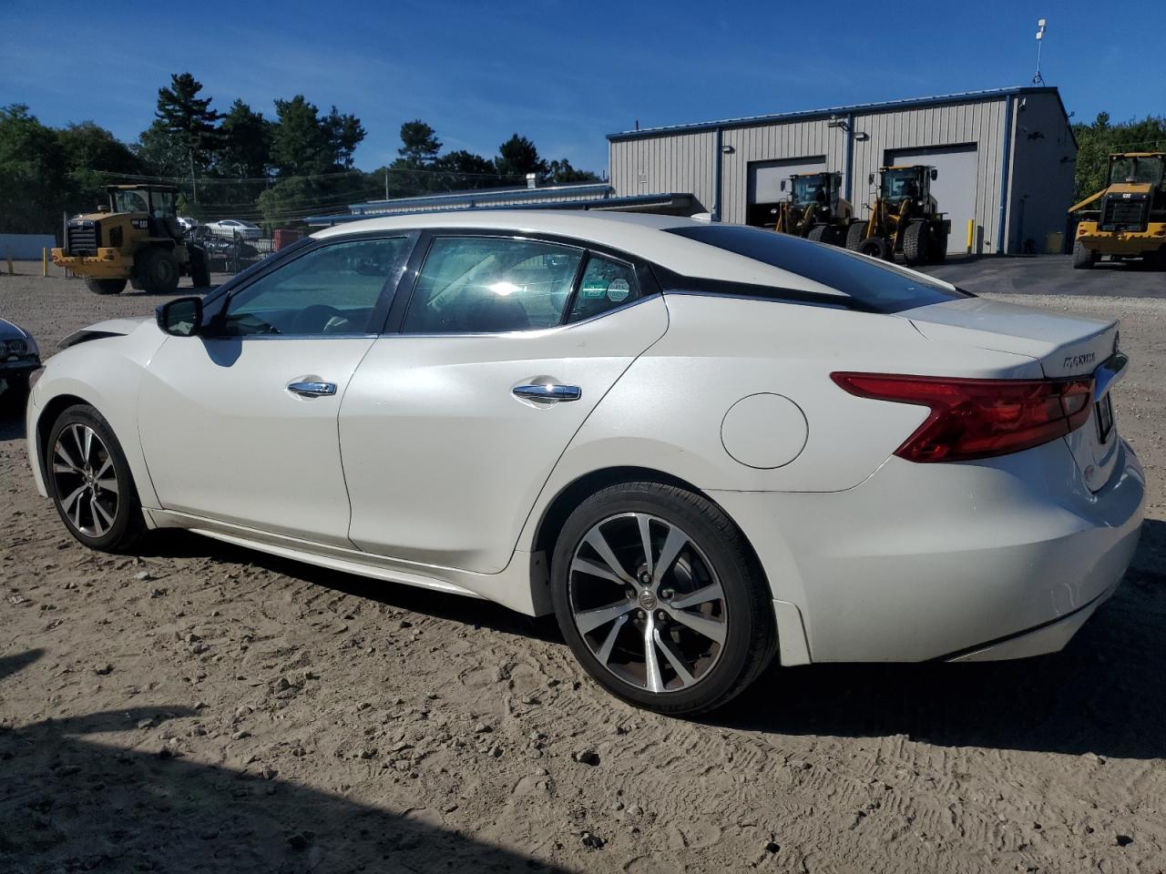 2017 Nissan Maxima 3.5S - Фото 2