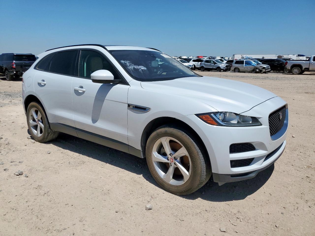 2017 Jaguar F-Pace Premium - Image 4
