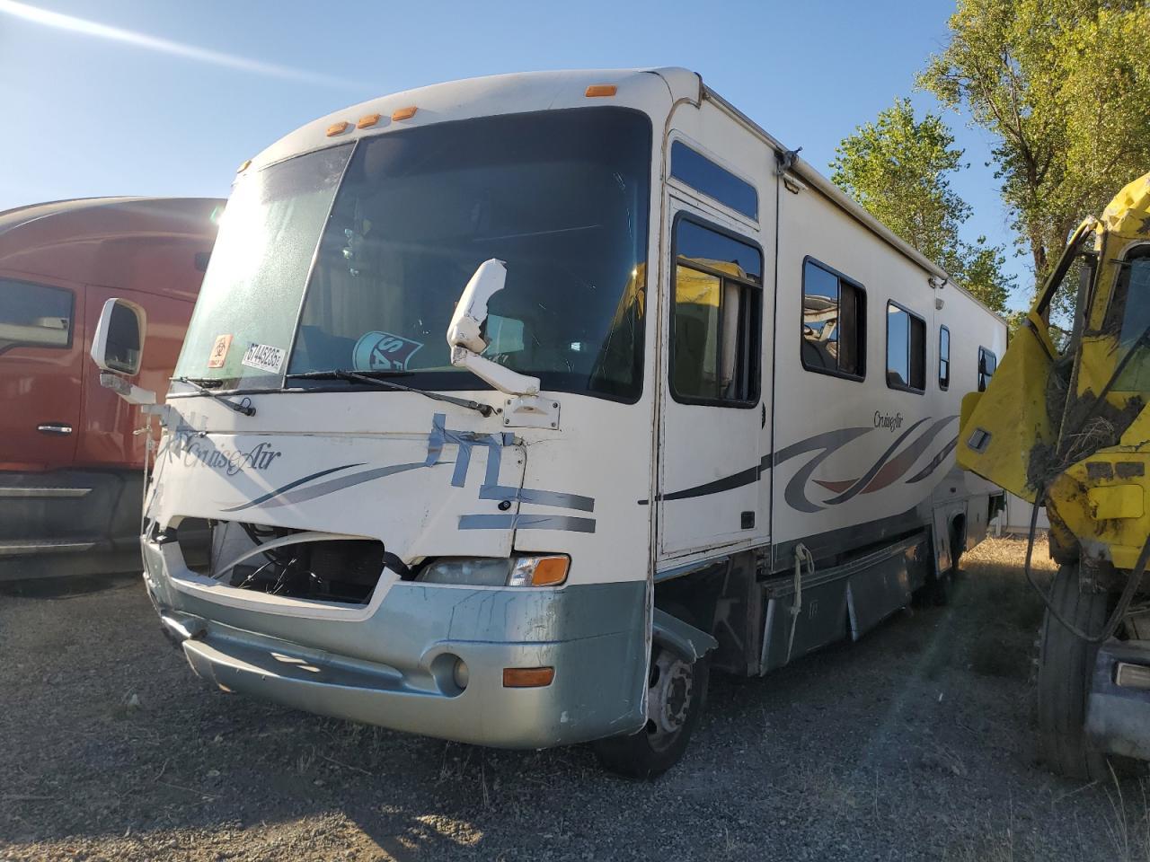 2000 Ford F550 Super Duty Stripped Chassis - Фото 2