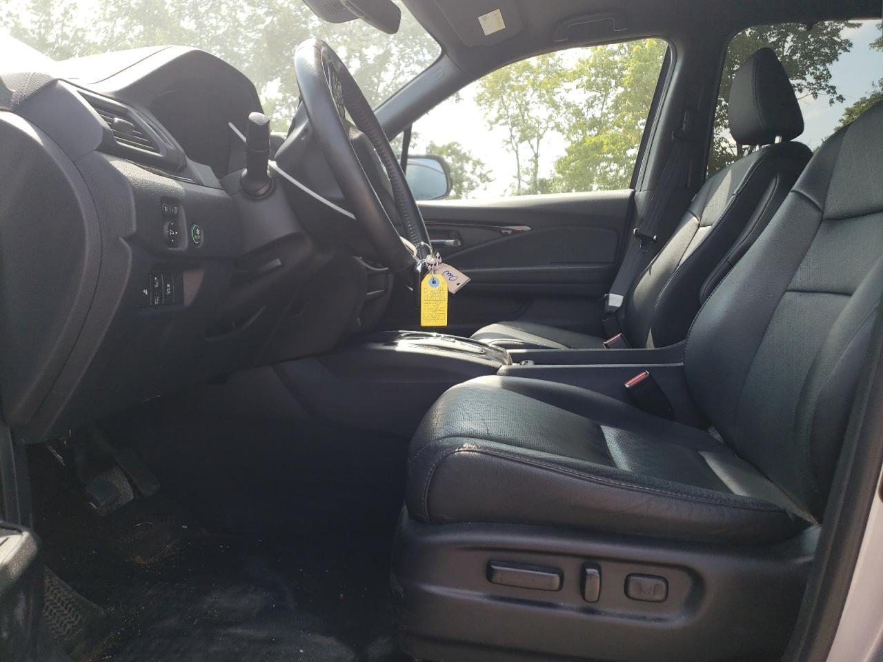 2021 Honda Passport Touring - Image 7