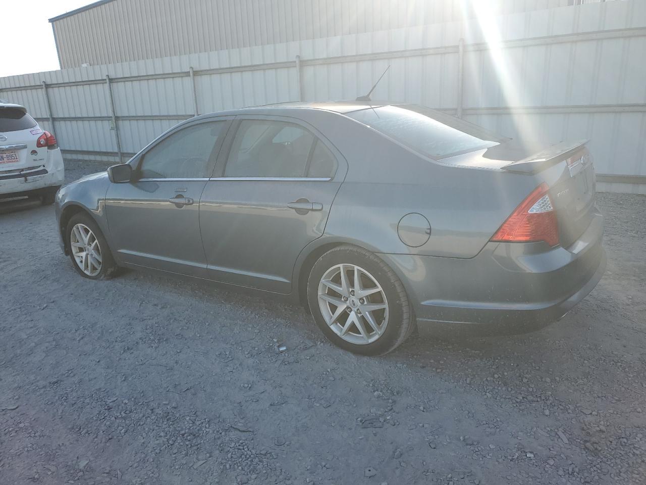 2011 Ford Fusion Sel - Image 2