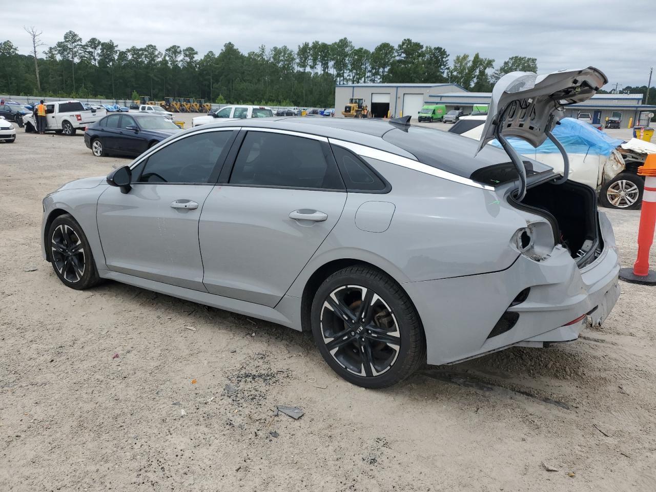 2021 Kia K5 Gt Line - Фото 2