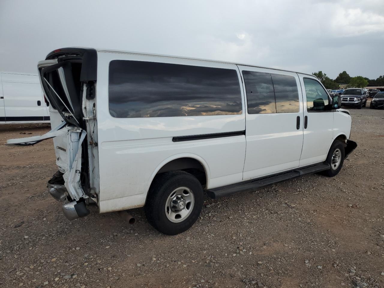2020 Chevrolet Express G3500 Lt - Фото 3