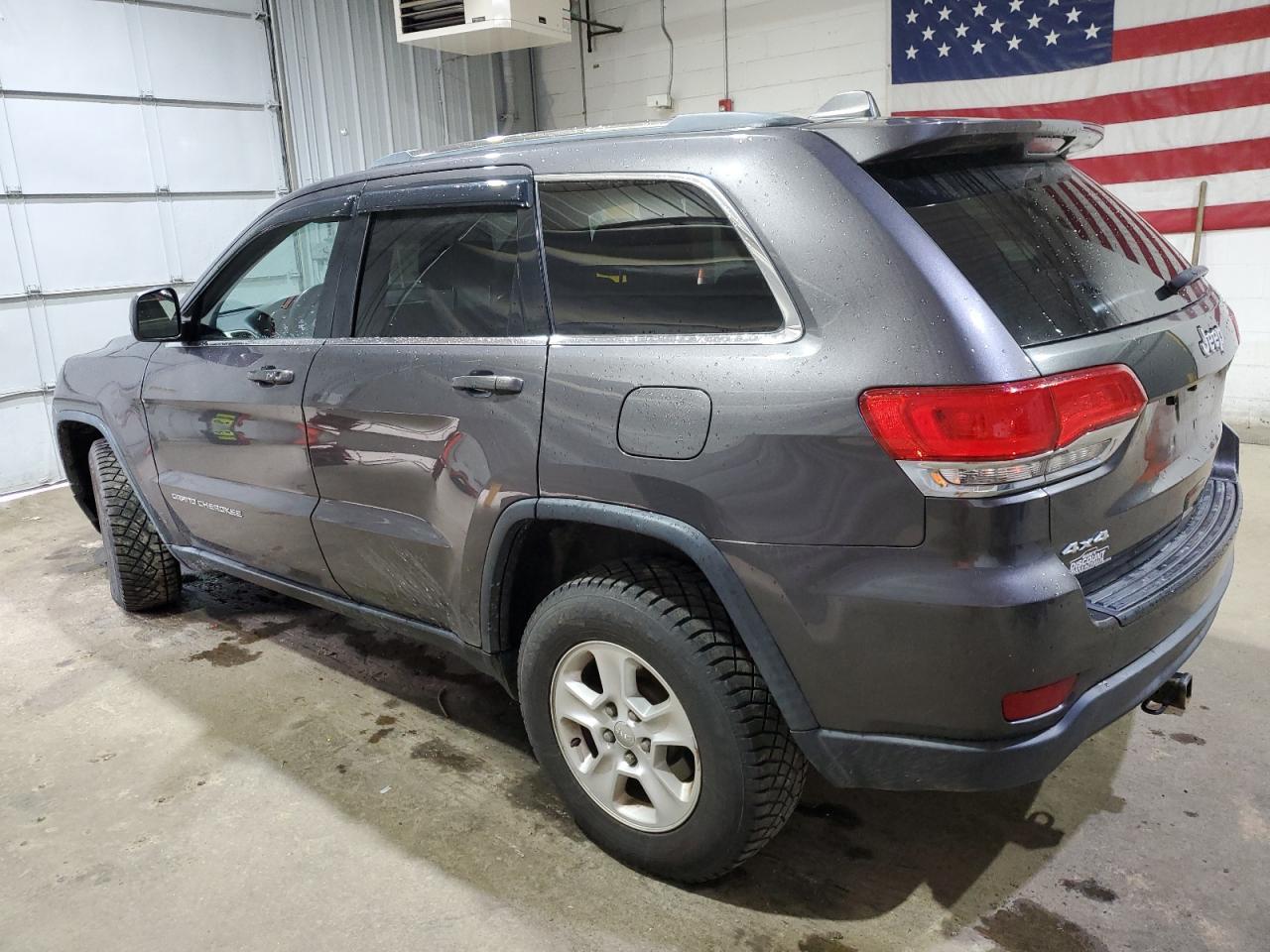 2015 Jeep Grand Cherokee Laredo - Image 2