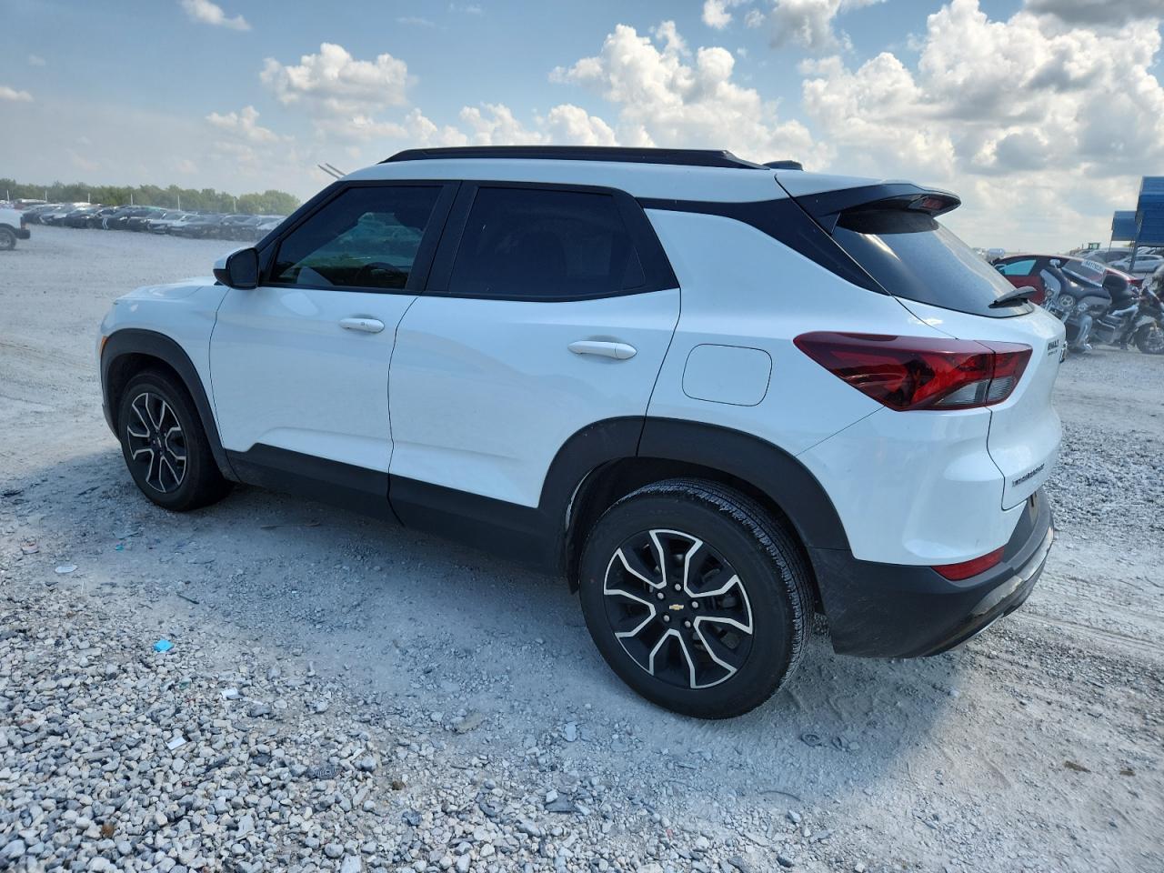 2022 Chevrolet Trailblazer Activ - Image 2