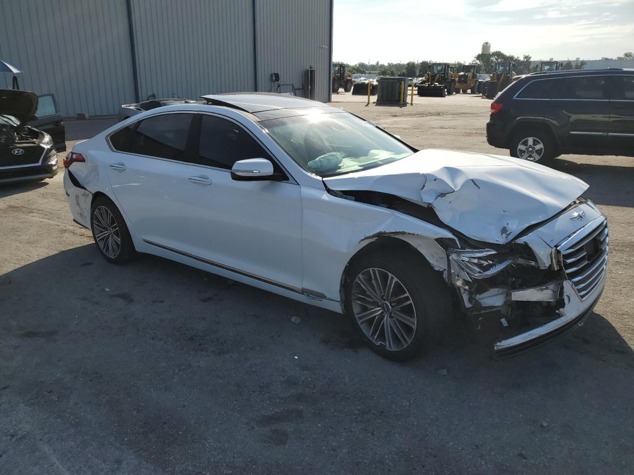 2017 Genesis G80 Base - Фото 4