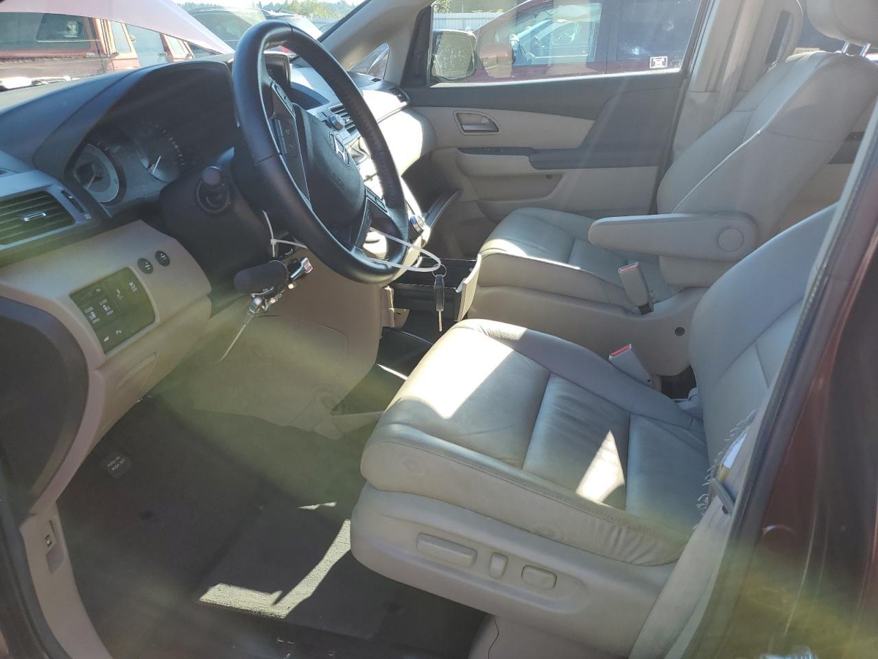 2012 Honda Odyssey Touring - Фото 7