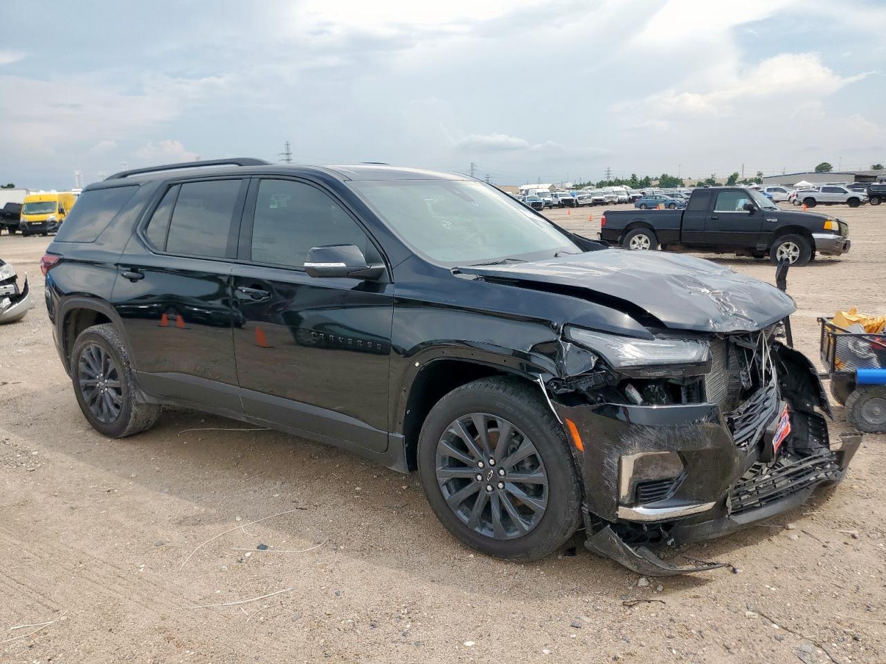 2023 Chevrolet Traverse Rs - Image 4