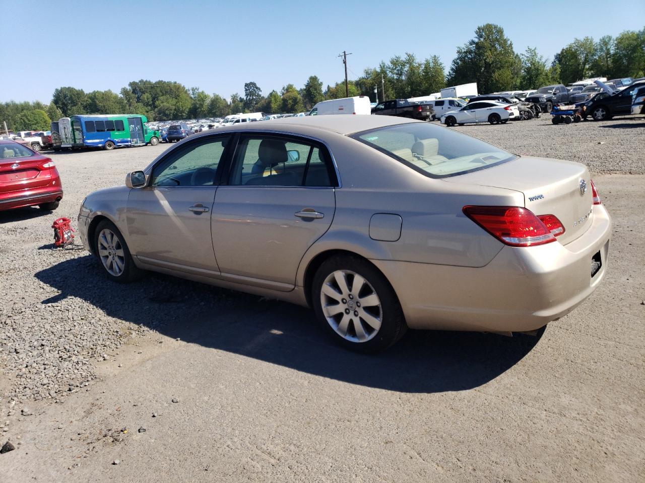 2007 Toyota Avalon Xl - Image 2