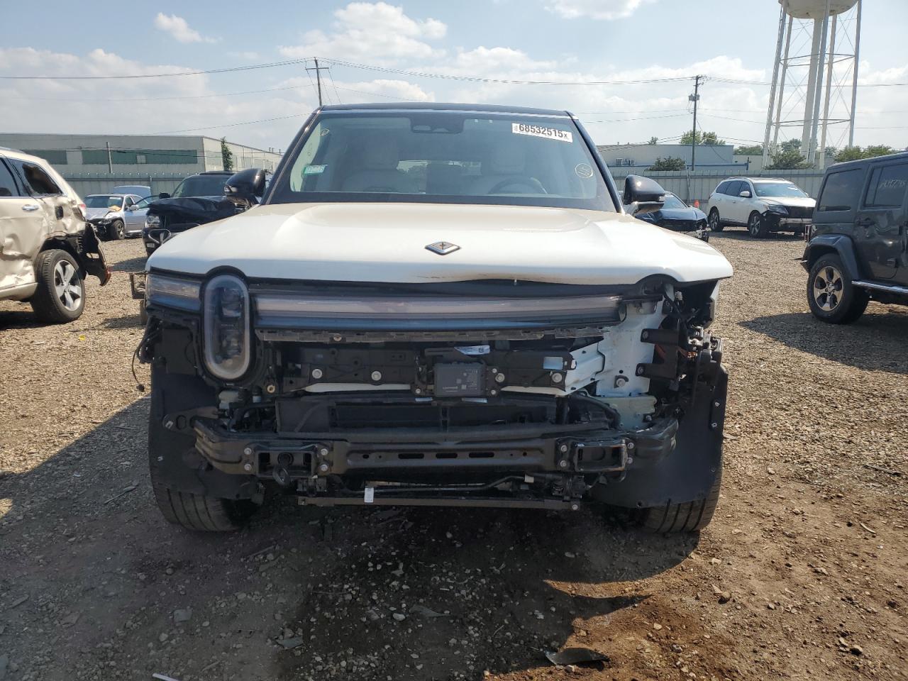 2025 Rivian R1S Adventure - Фото 5