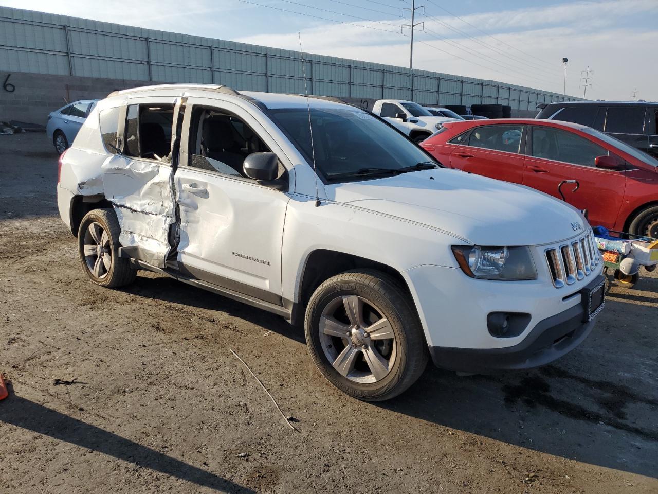 2014 Jeep Compass Sport - Фото 4