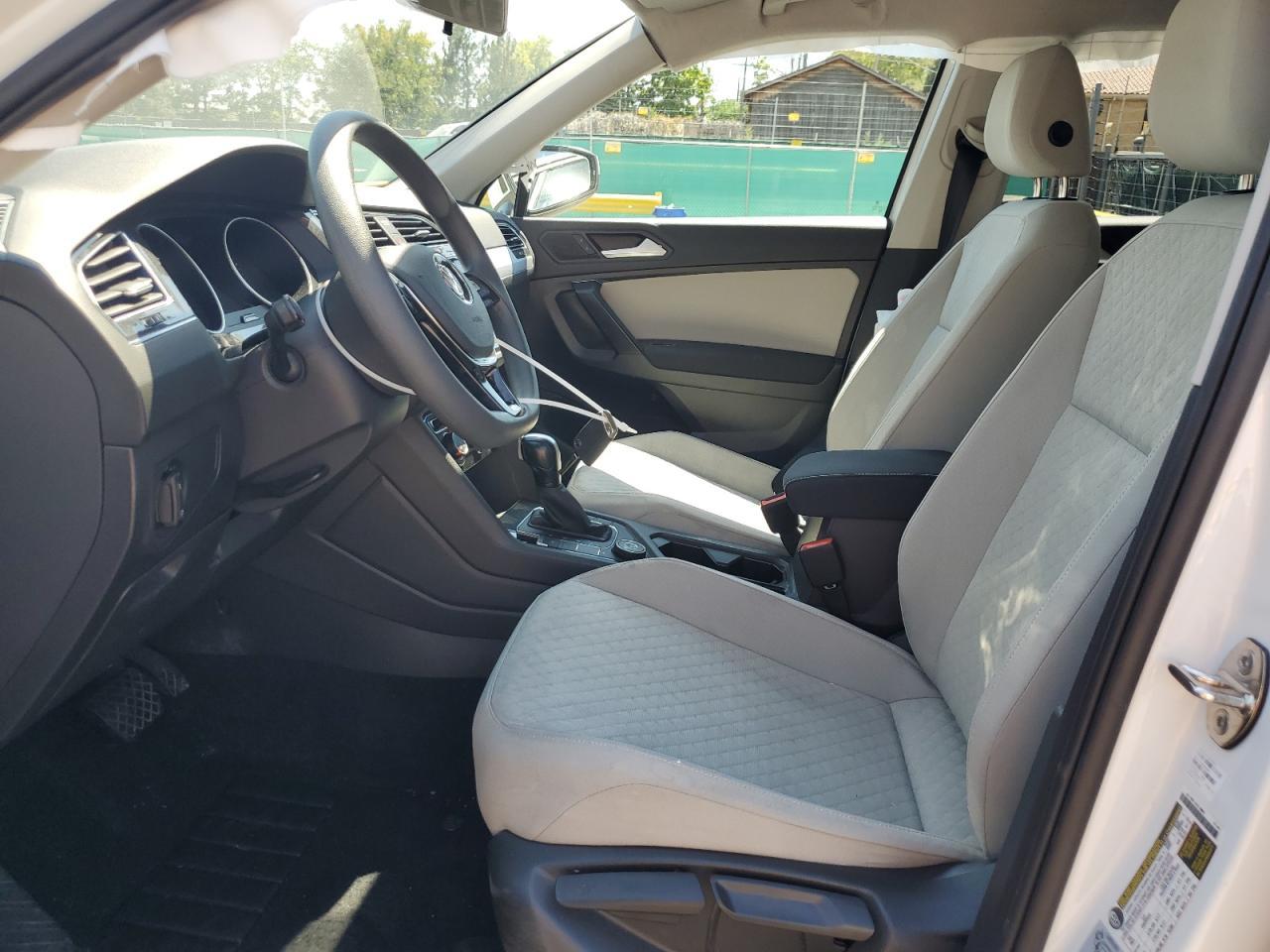 2021 Volkswagen Tiguan S - Фото 7