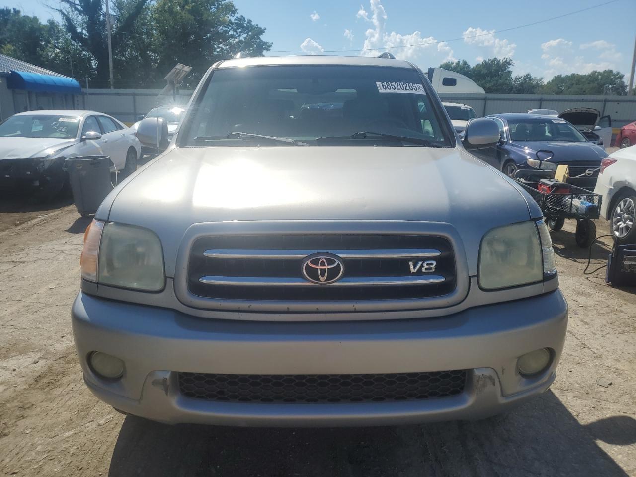 2004 Toyota Sequoia Limited - Image 5