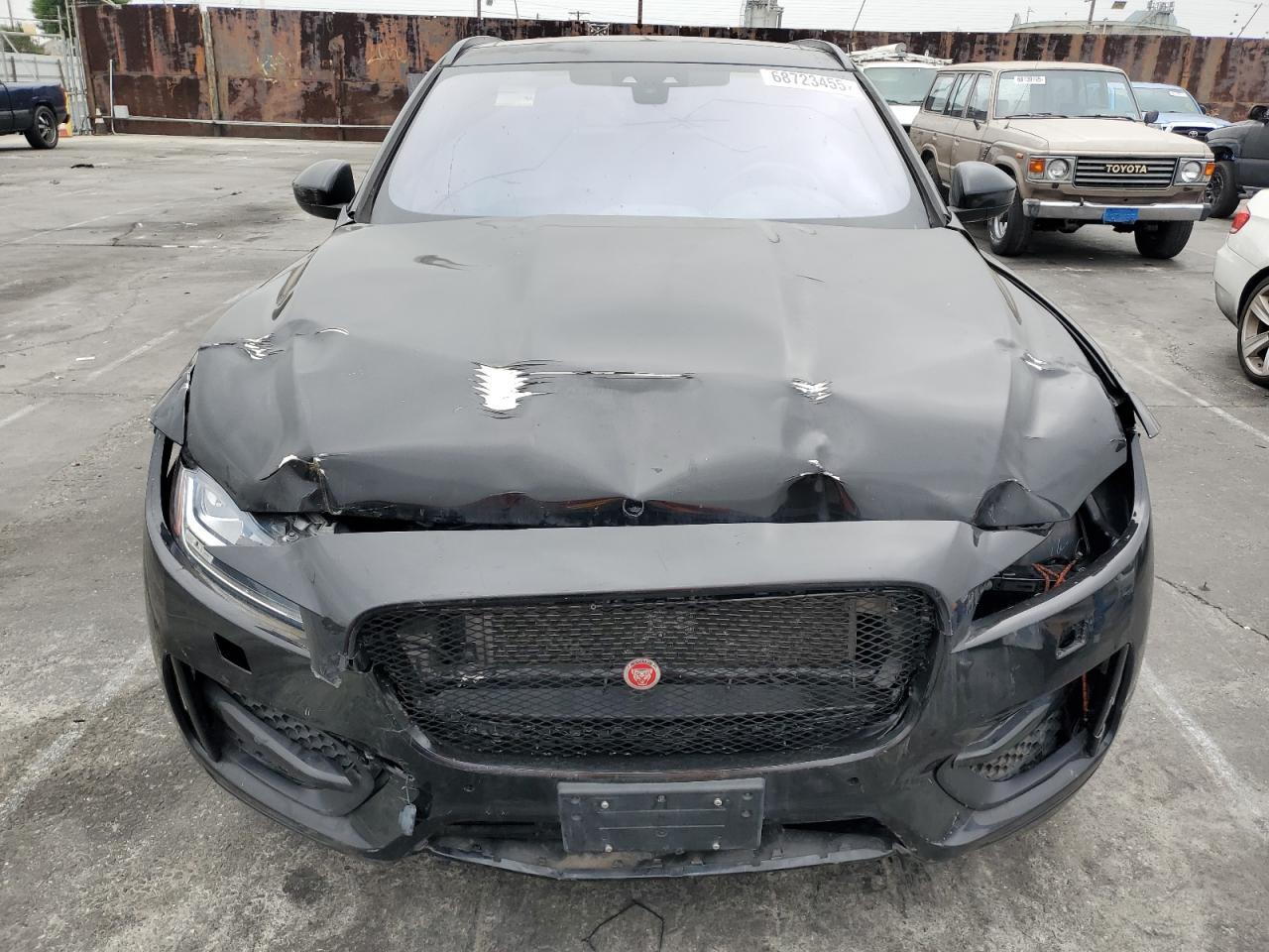 2017 Jaguar F-Pace R - Sport - Фото 5