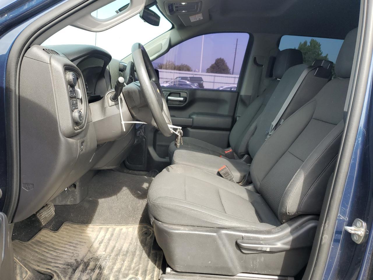 2020 Chevrolet Silverado K1500 Custom - Фото 7