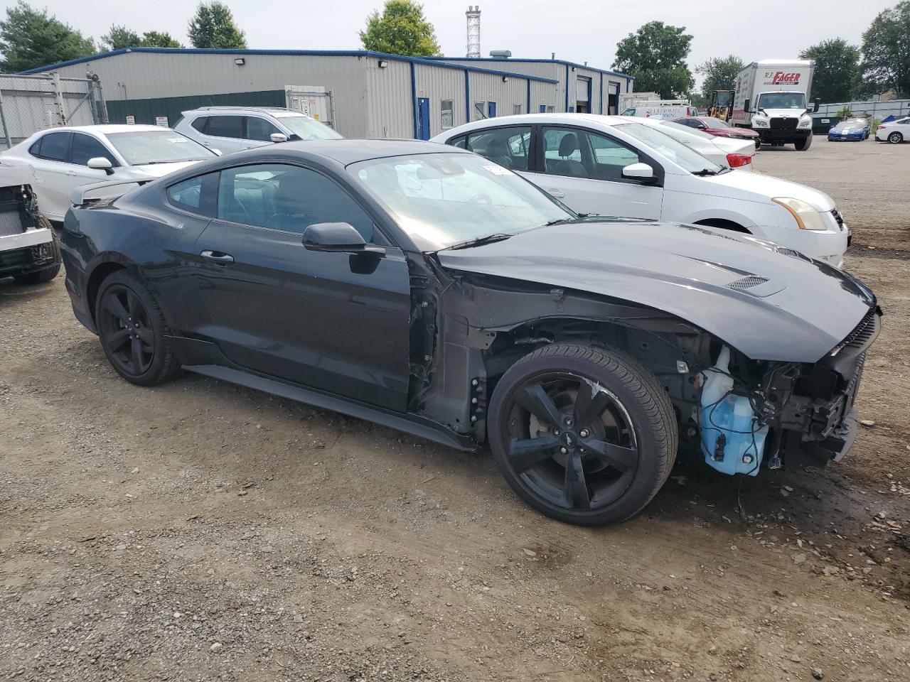 2022 Ford Mustang - Image 4