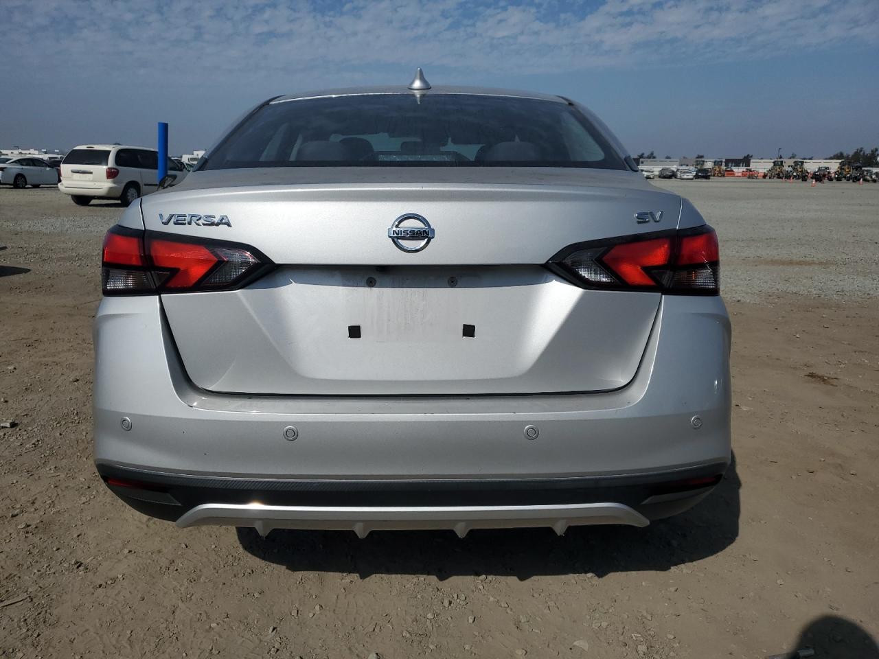 2021 Nissan Versa Sv - Image 6