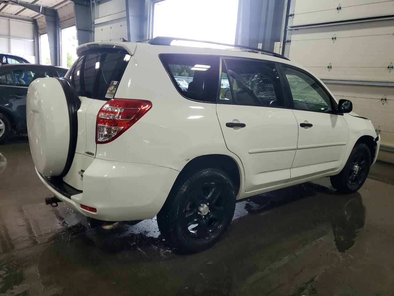 2011 Toyota Rav4 - Image 3