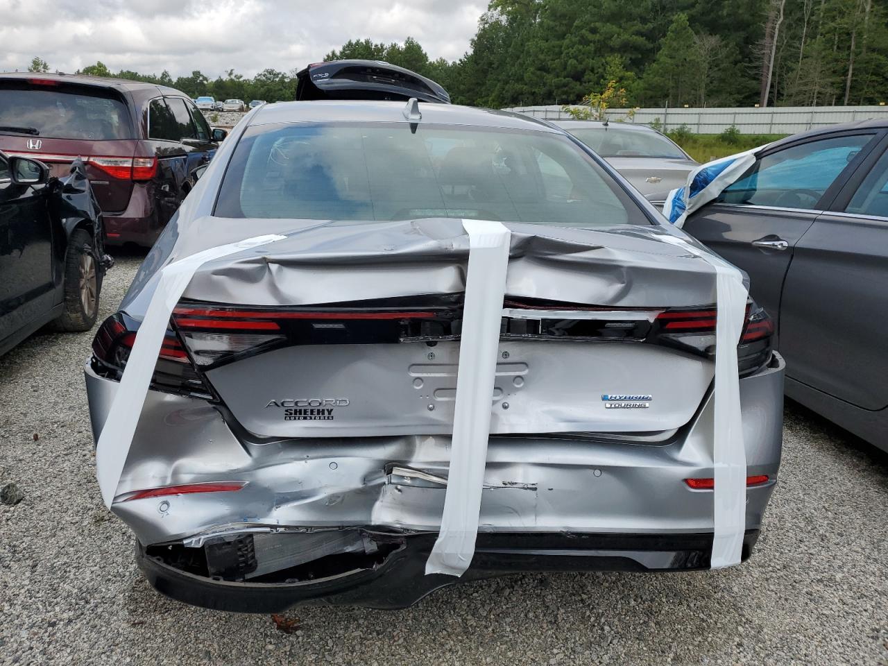 2023 Honda Accord Touring Hybrid - Image 6