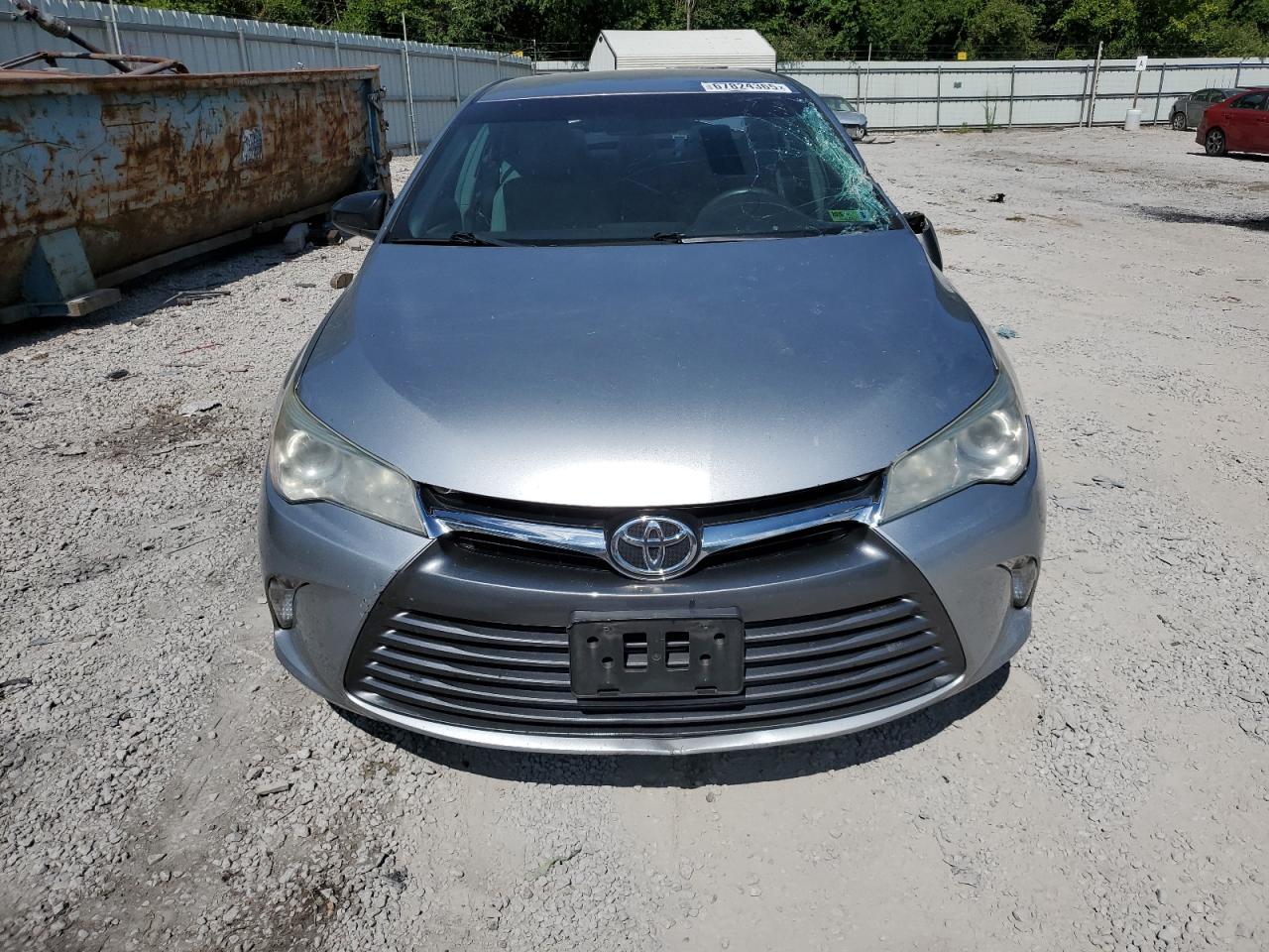 2015 Toyota Camry Le - Image 5